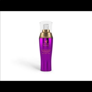 Rose water toning spray